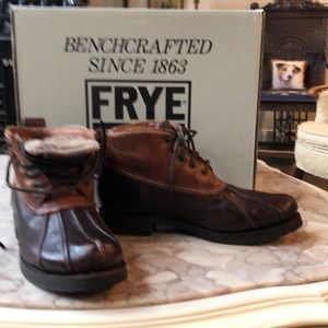 Frye women’s Veronica duck chukka boot